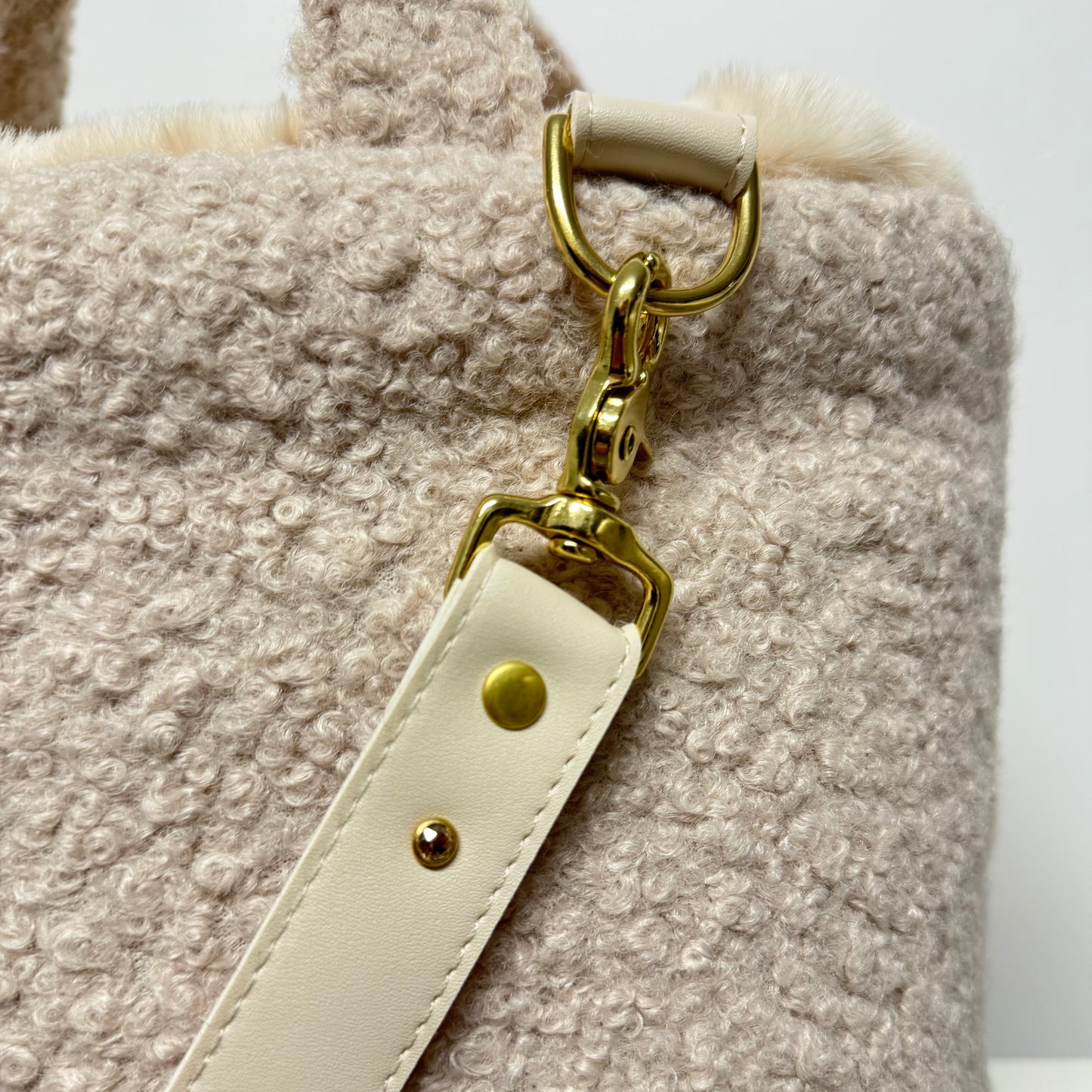 Sac de transport pour chien cabas en bouclettes et fausse fourrure