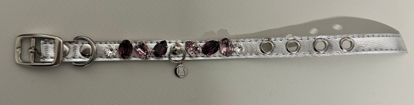 Collier pour petit chien argenté orné de cristaux